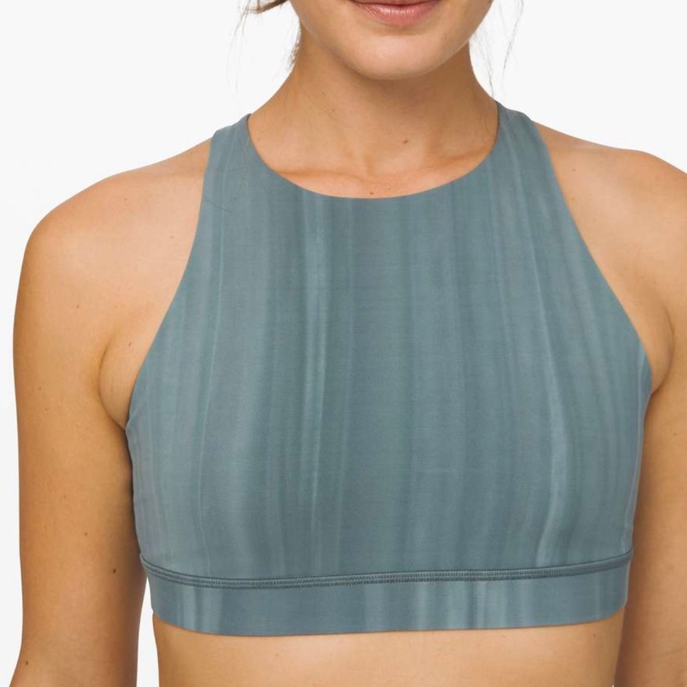 Lululemon Energy Bra *High Neck, Size 10